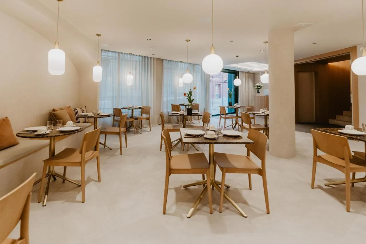 Hotel Petit Luxe Terrassa 4*,